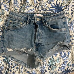 Zara Blue Jean Shorts Distressed Raw Hem